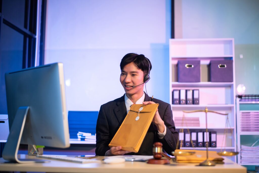 direito autoral homem reunião online