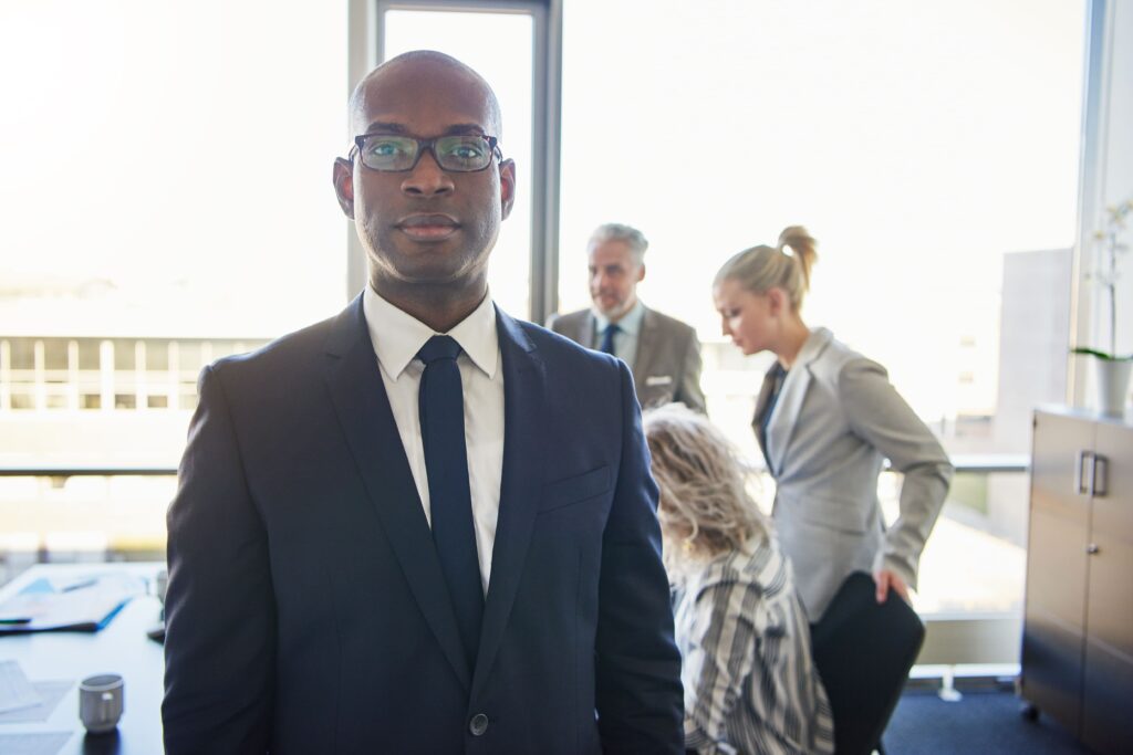 direito autoral homem de terno